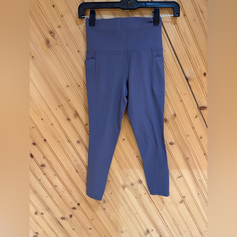 Athleta SALUTATION STASH 7/8 TIGHT Leggings with Pockets - Purple Size XXS - Picture 5 of 6